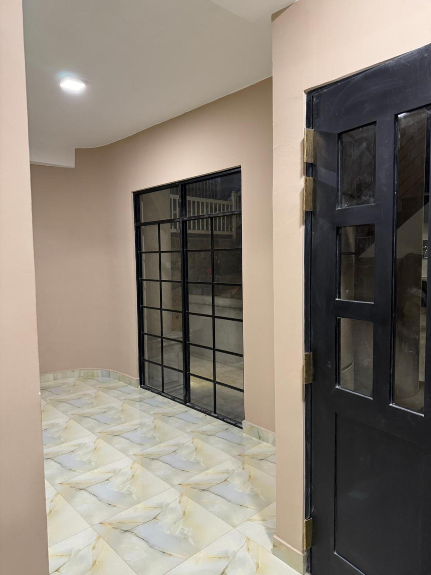 Royal Bliss Hotel Νουβάρα Ελίγια Εξωτερικό φωτογραφία
