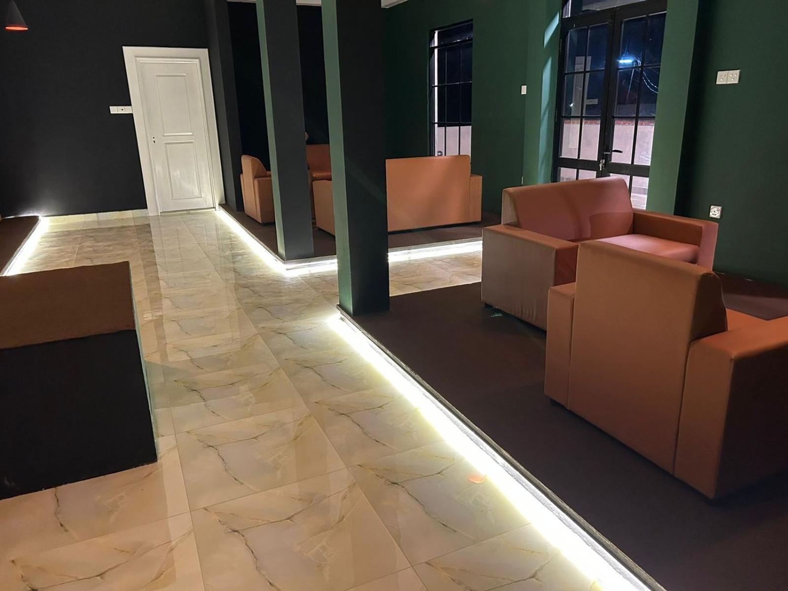 Royal Bliss Hotel Νουβάρα Ελίγια Εξωτερικό φωτογραφία