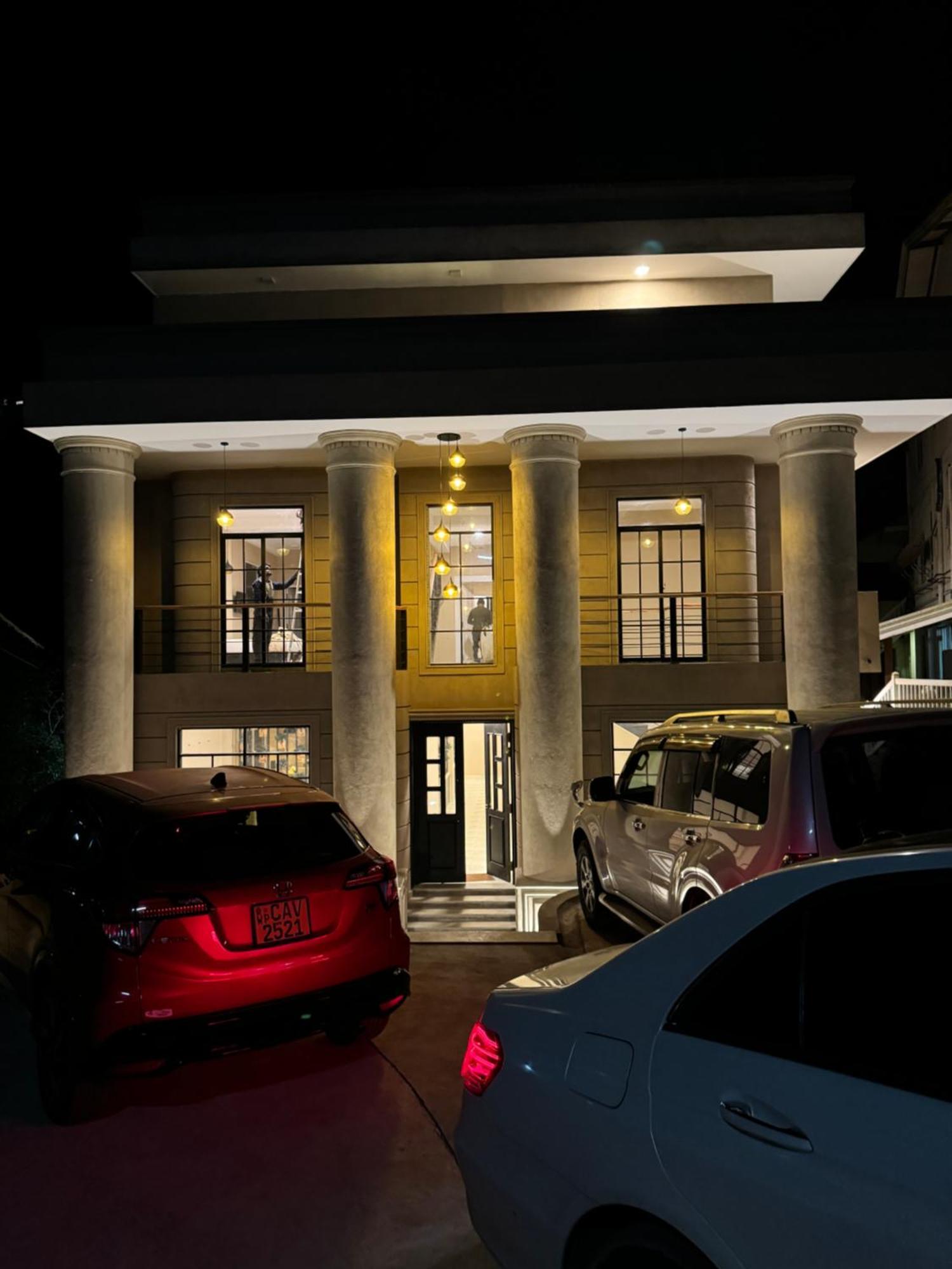 Royal Bliss Hotel Νουβάρα Ελίγια Εξωτερικό φωτογραφία