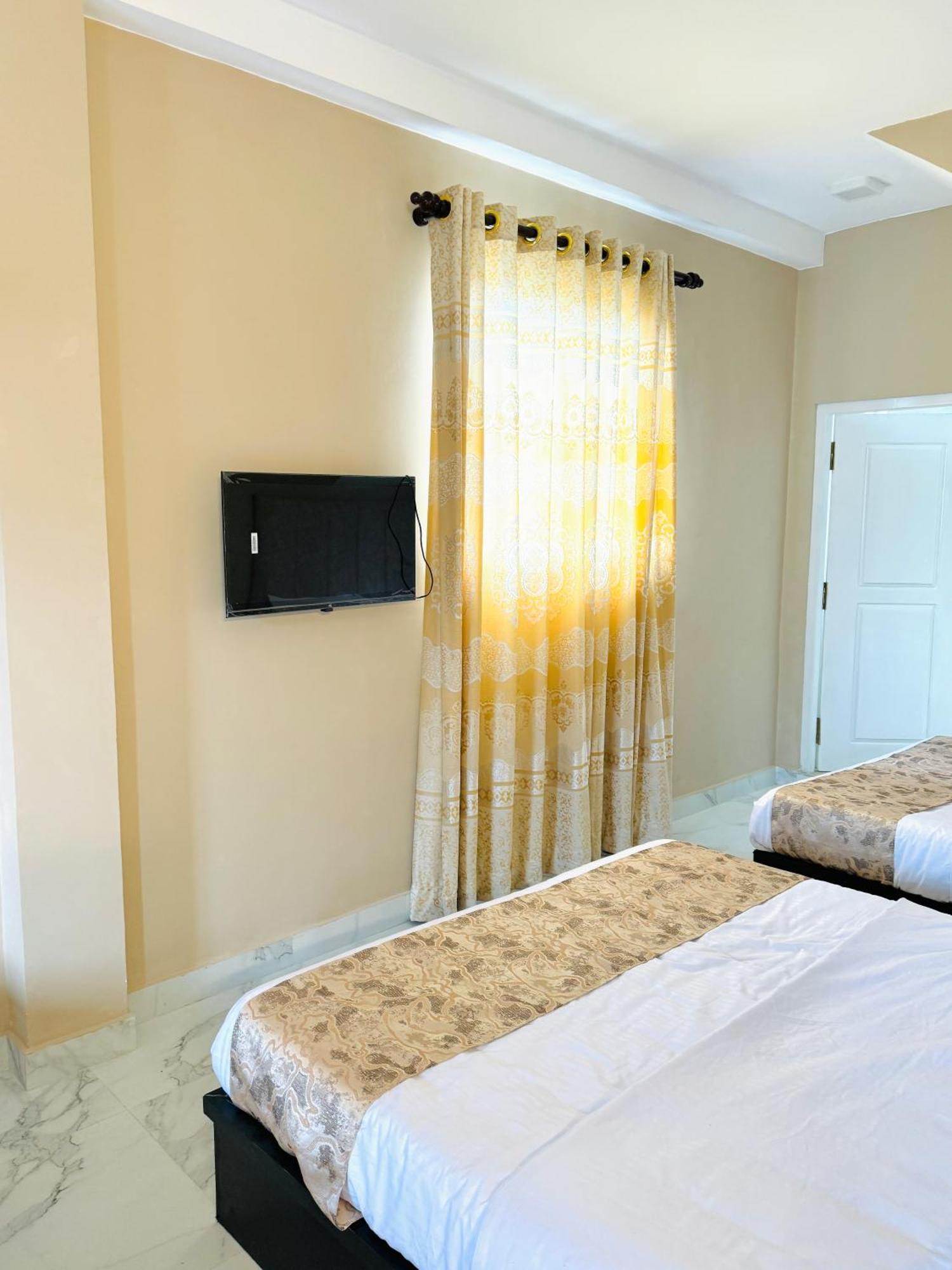 Royal Bliss Hotel Νουβάρα Ελίγια Εξωτερικό φωτογραφία