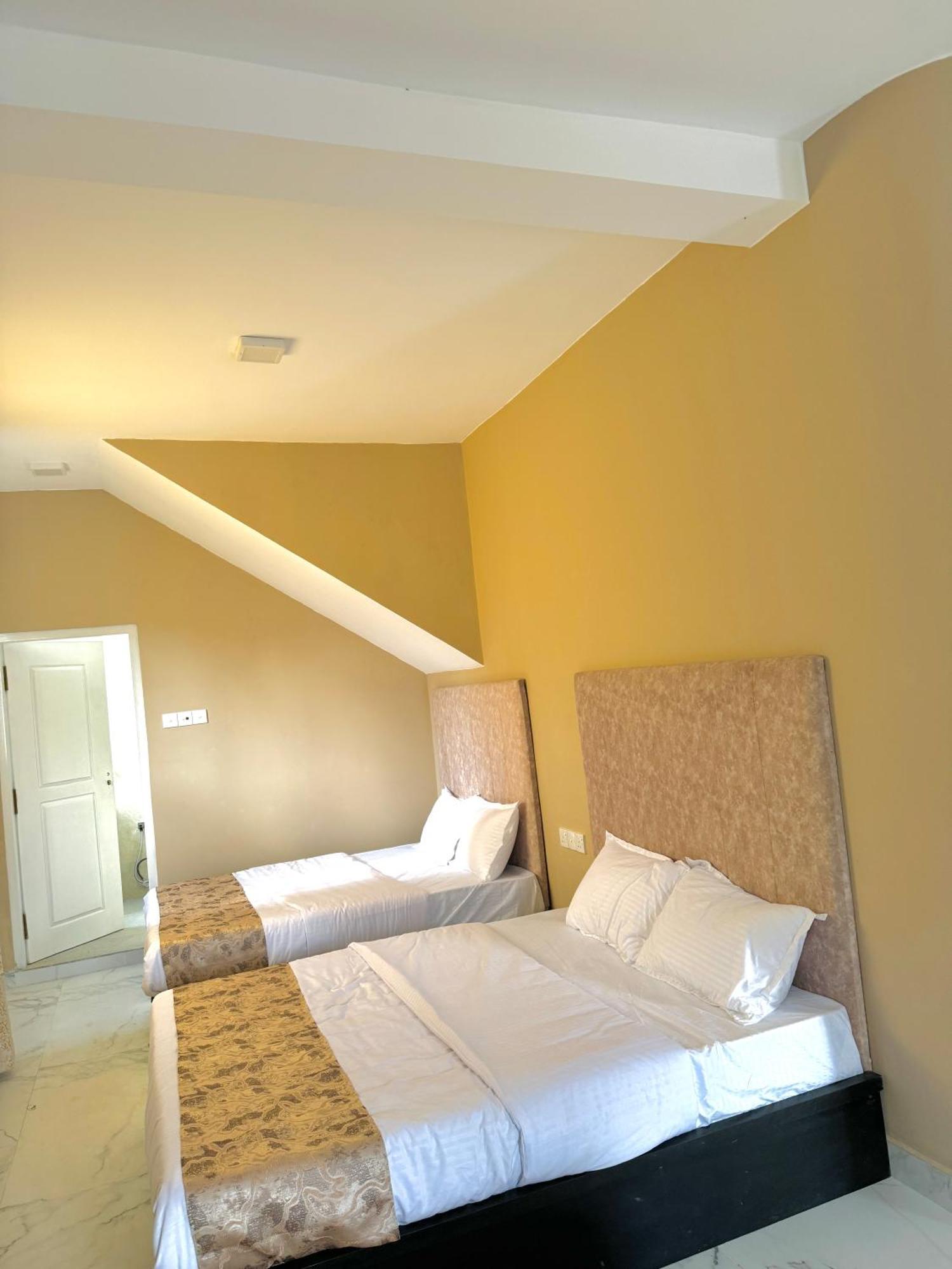 Royal Bliss Hotel Νουβάρα Ελίγια Εξωτερικό φωτογραφία