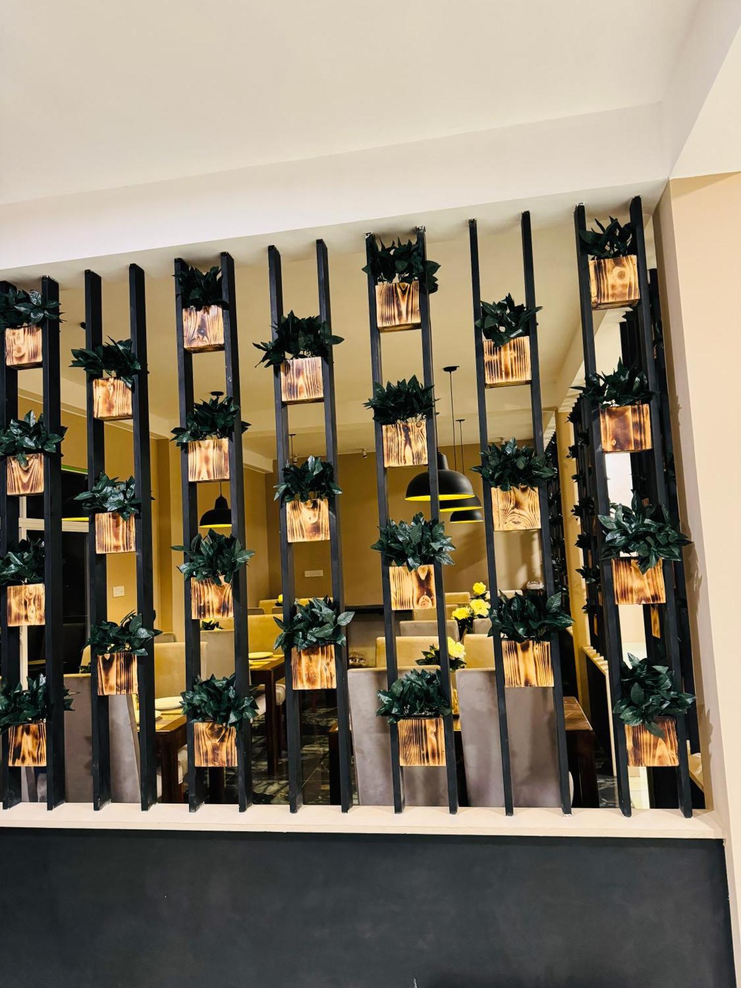 Royal Bliss Hotel Νουβάρα Ελίγια Εξωτερικό φωτογραφία